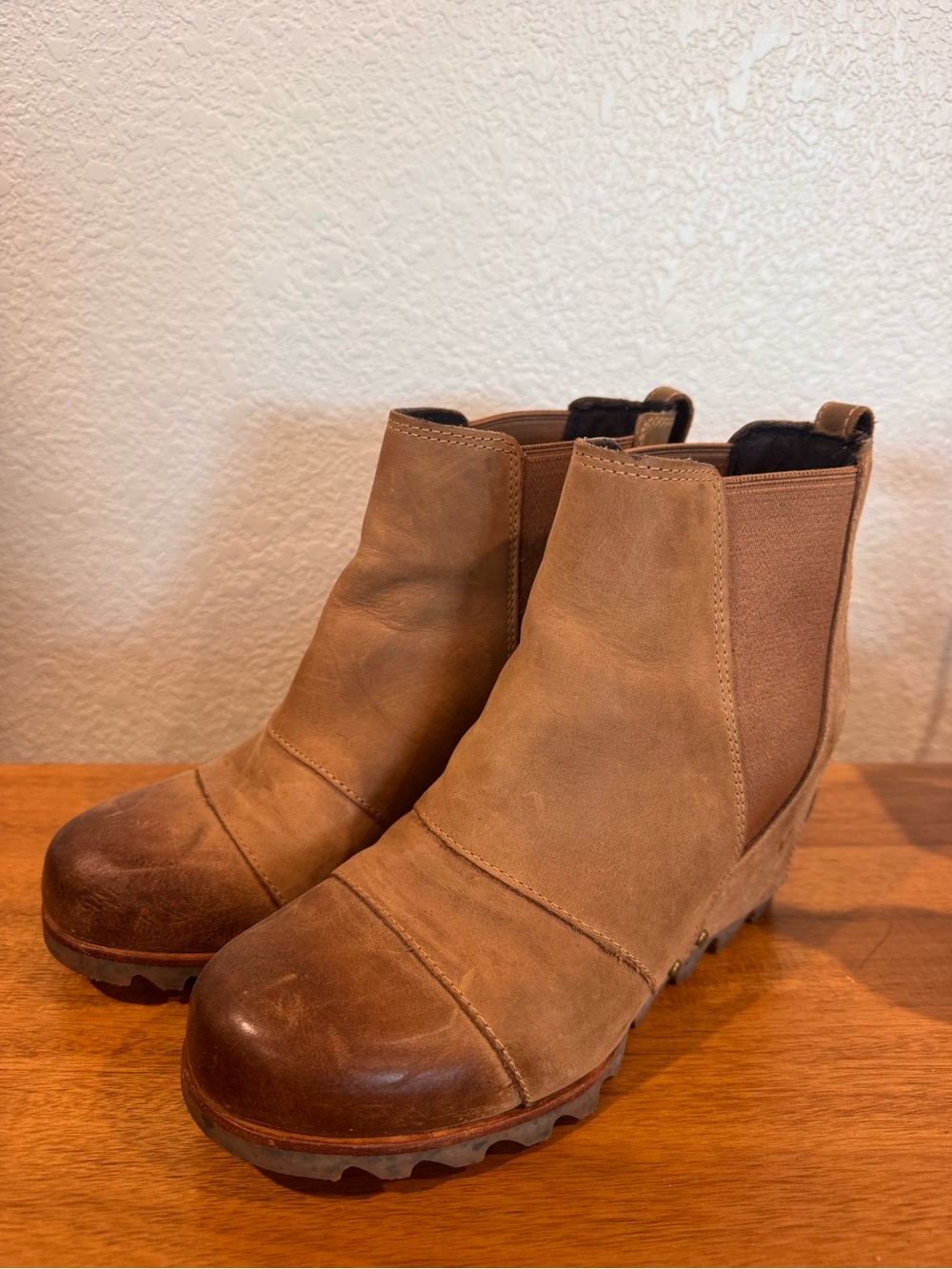 Sorel Tan Brown Chelsea Ankle Booties
